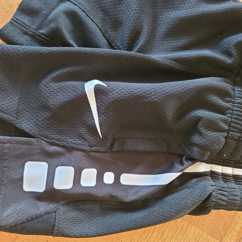 Kids basketball shorts